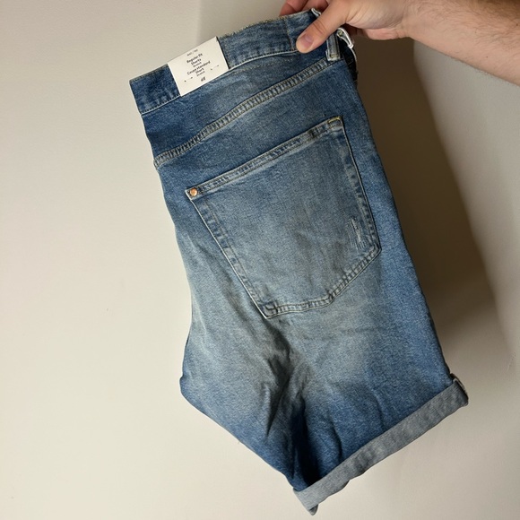 Men’s H&M Jean Shorts - Size 40 - Picture 3 of 3